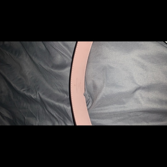 Louis Vuitton belt (authentic) - Picture 2 of 3